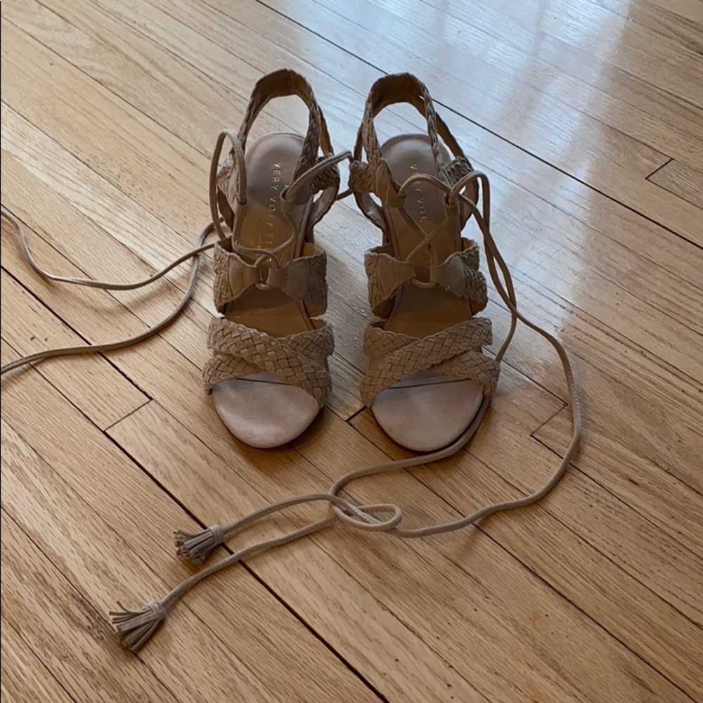 Strappy sandles